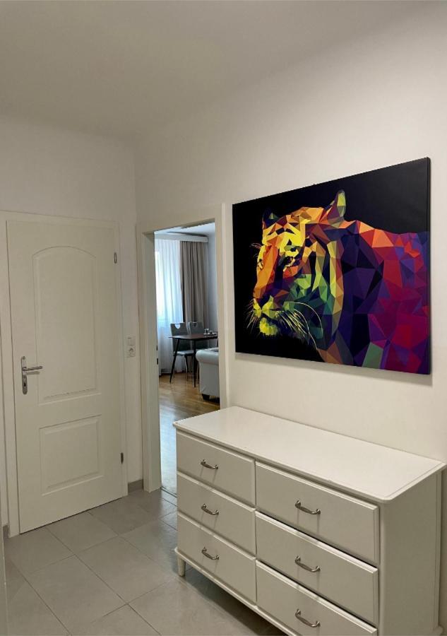 Mitte Apartament *